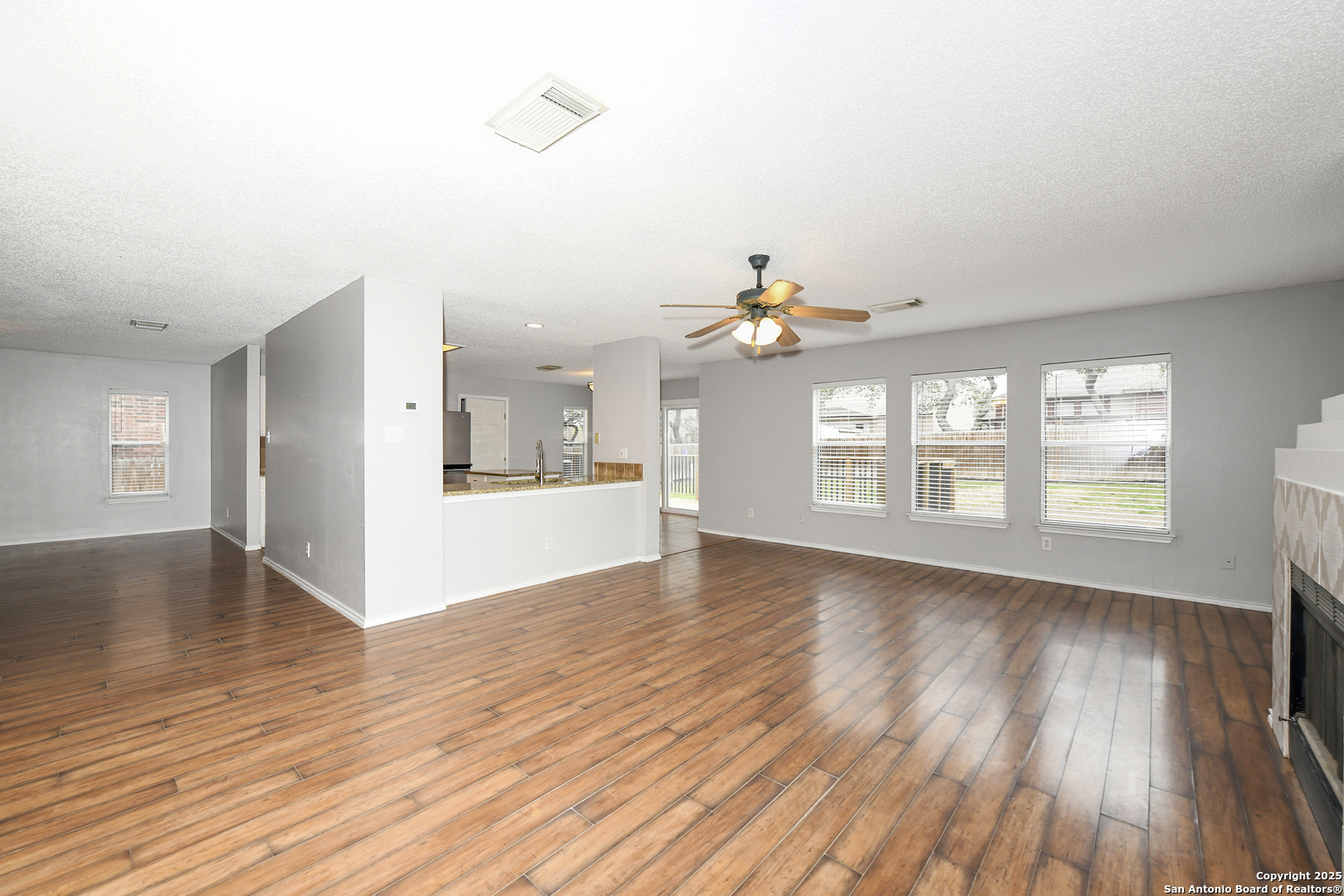 12023 GABLE OAKS