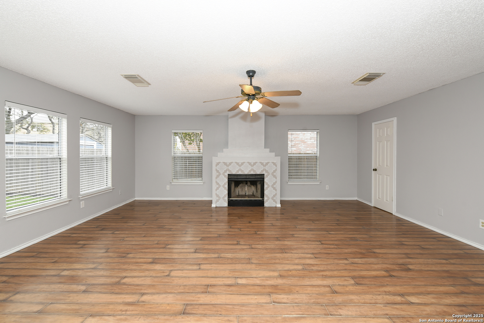 12023 GABLE OAKS