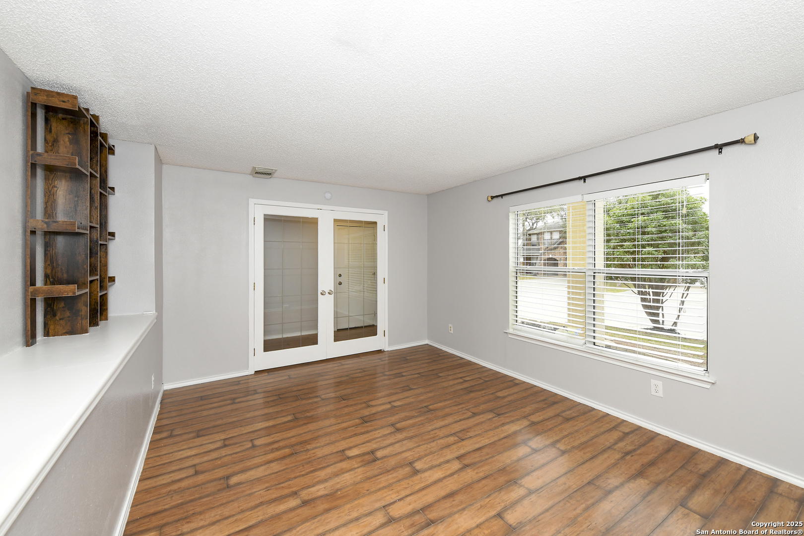 12023 GABLE OAKS