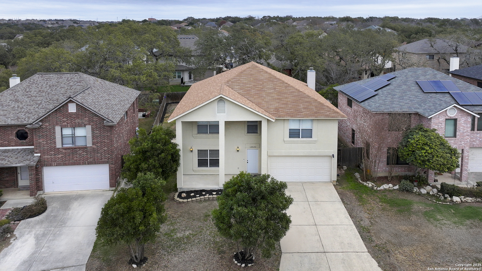12023 GABLE OAKS