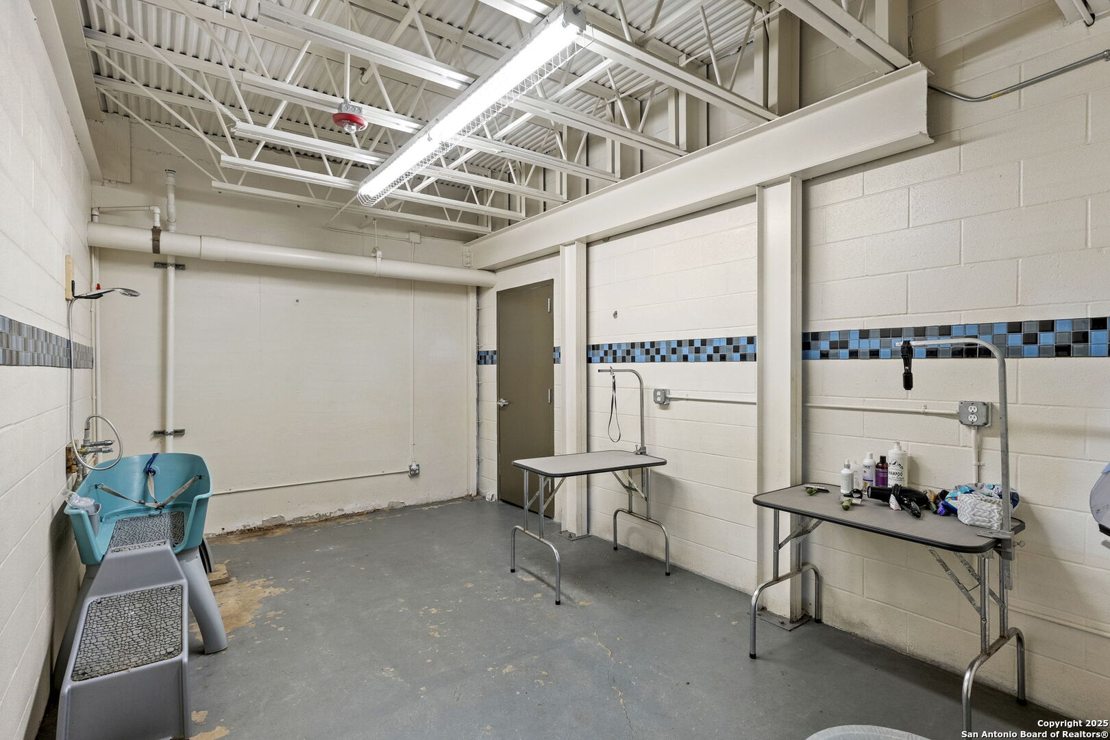 831 S Flores St Unit: 2107