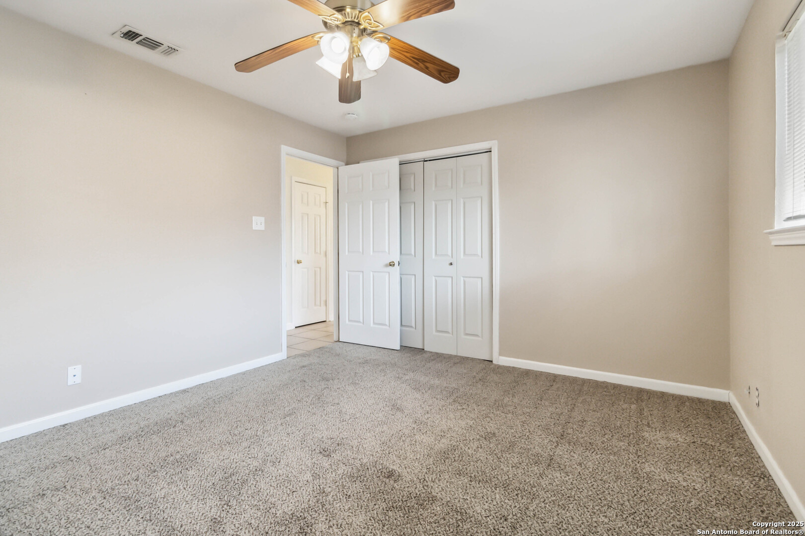 414 SPACEWAY DR