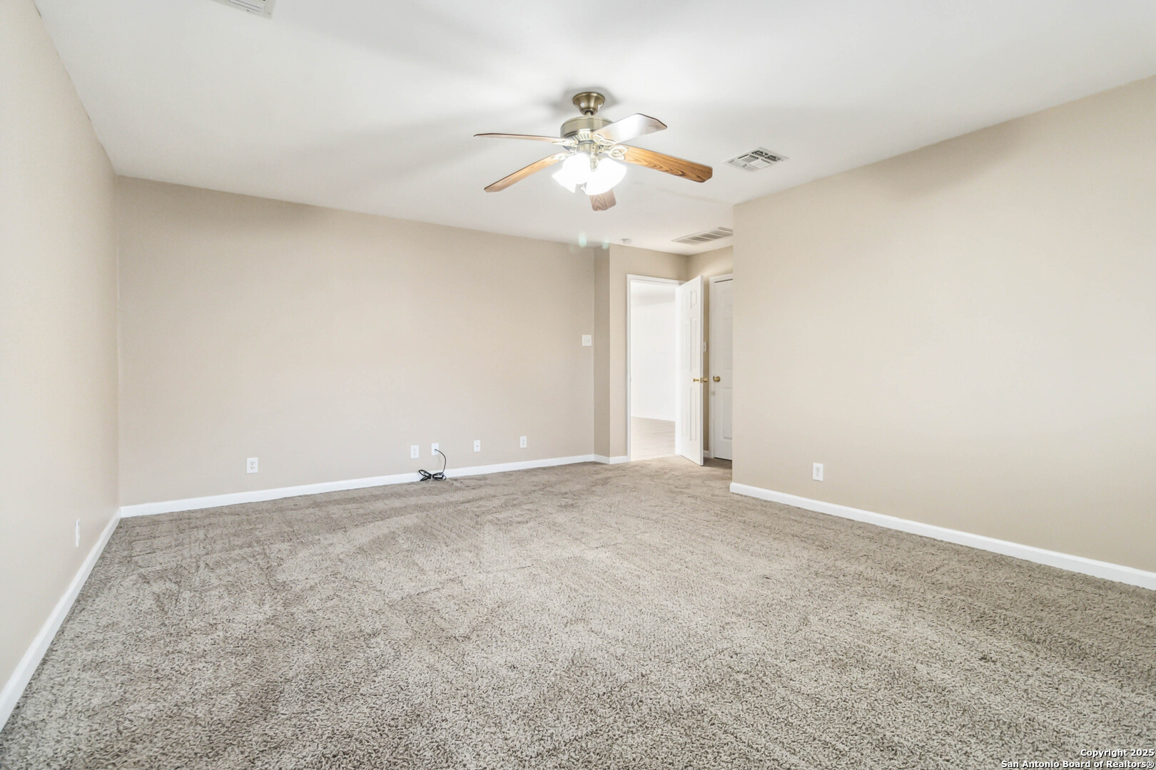 414 SPACEWAY DR