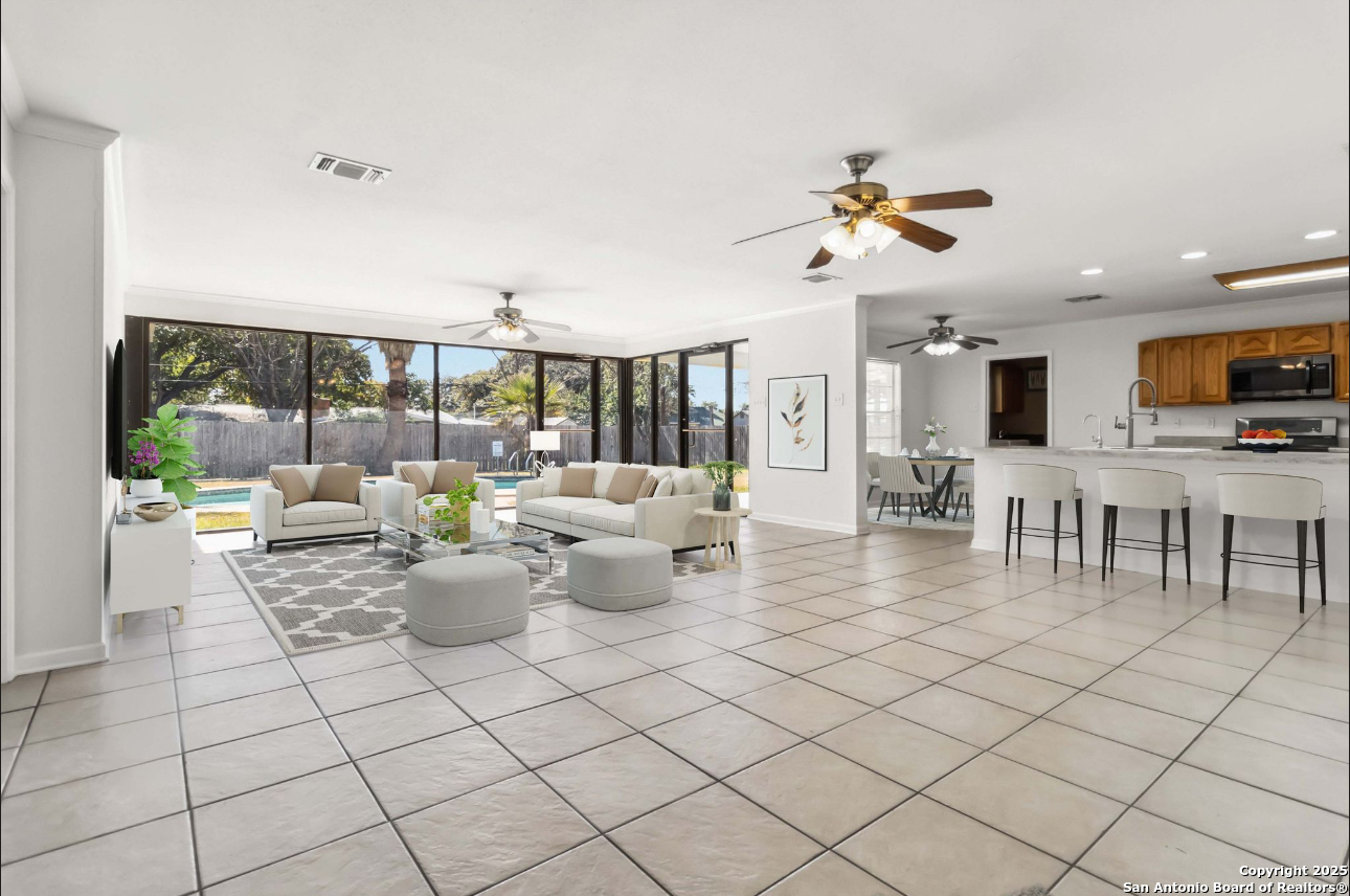 414 SPACEWAY DR