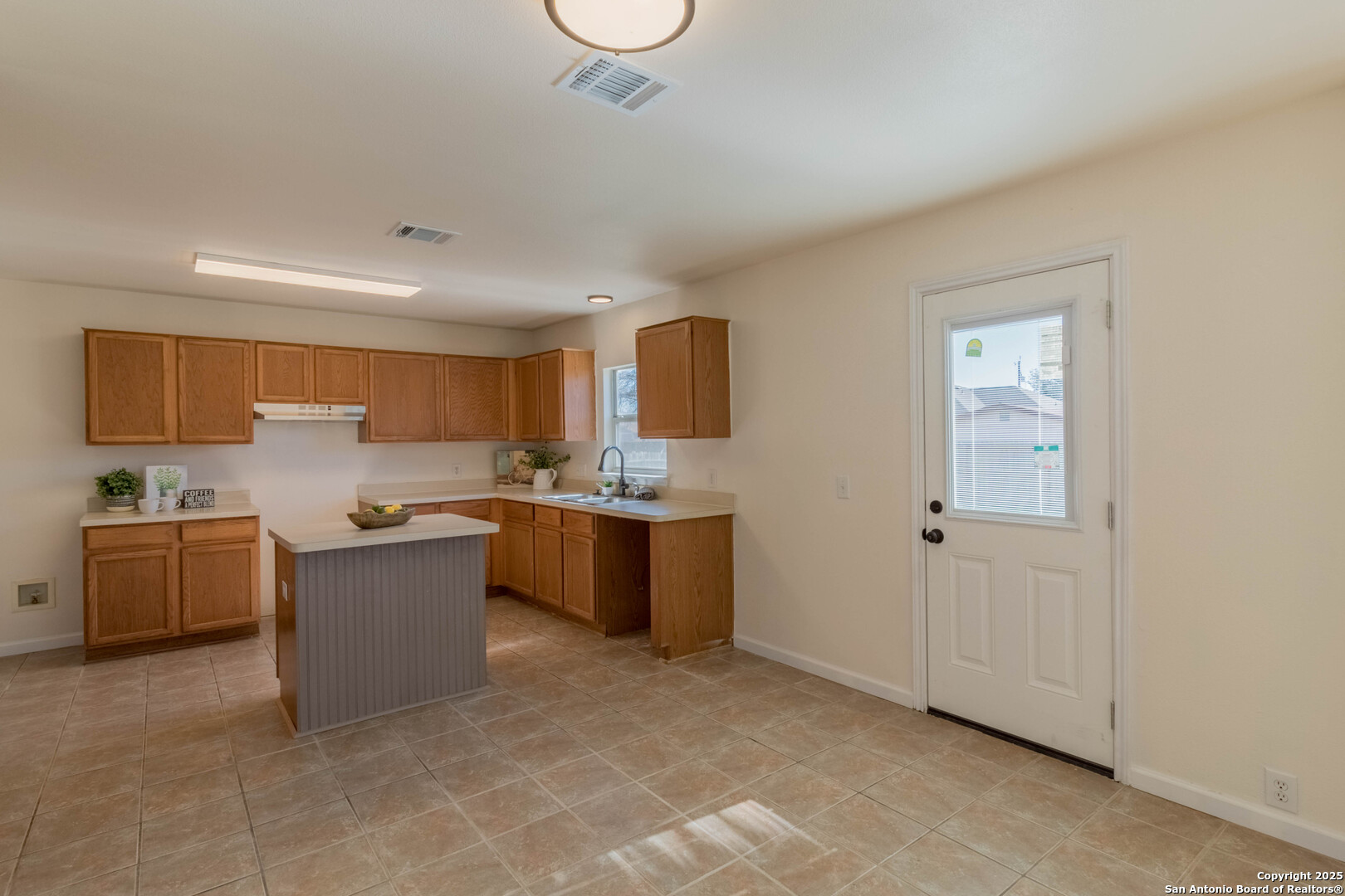 8206 ROSESPUR PARK