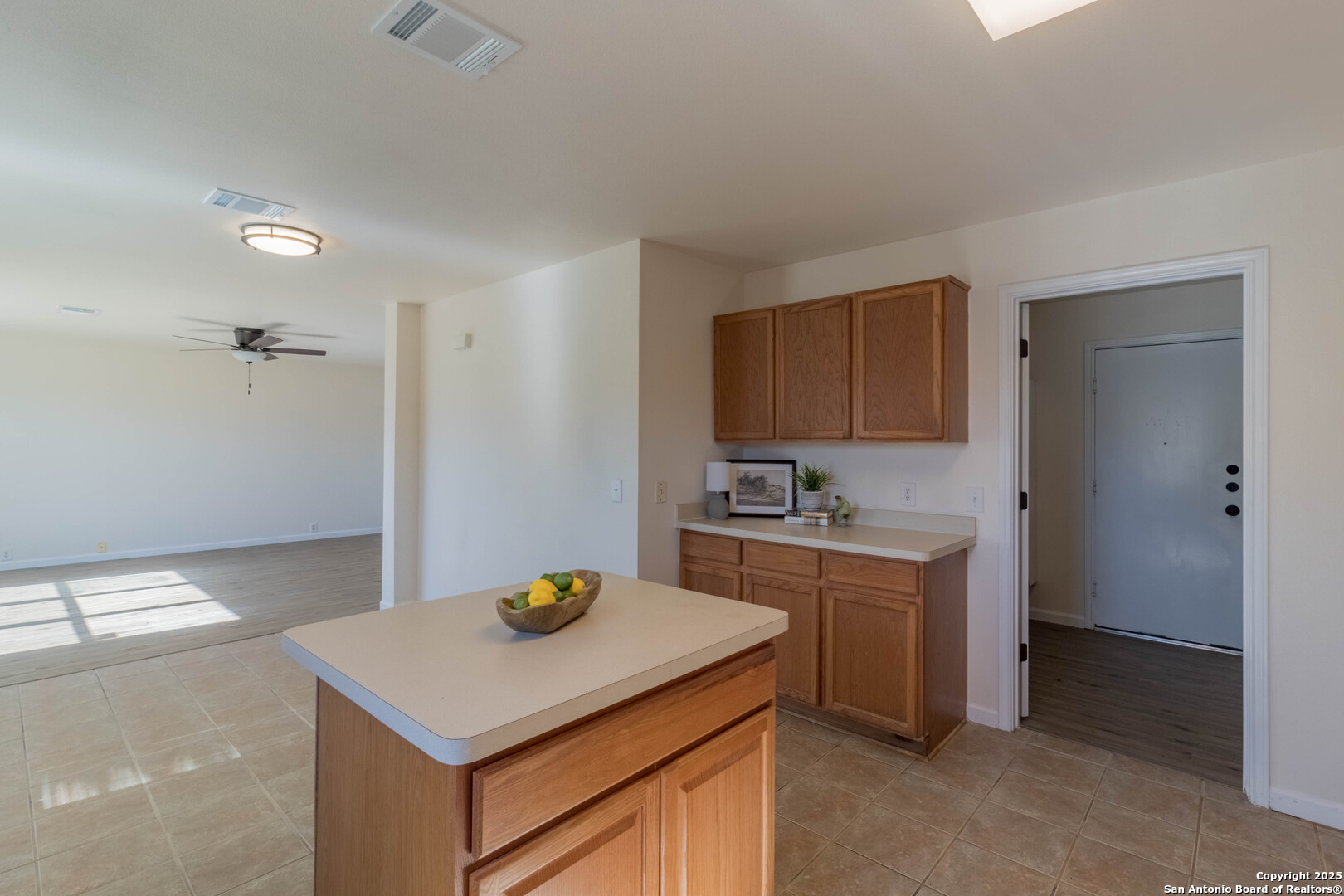 8206 ROSESPUR PARK