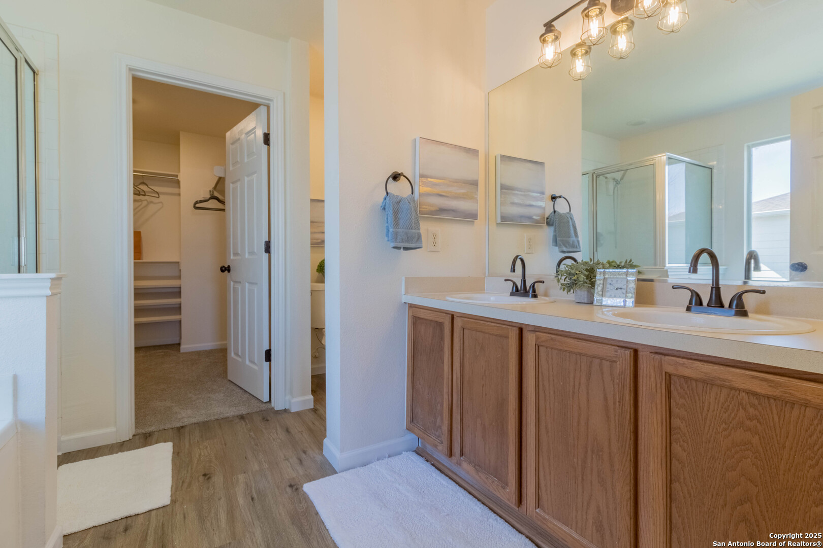 8206 ROSESPUR PARK