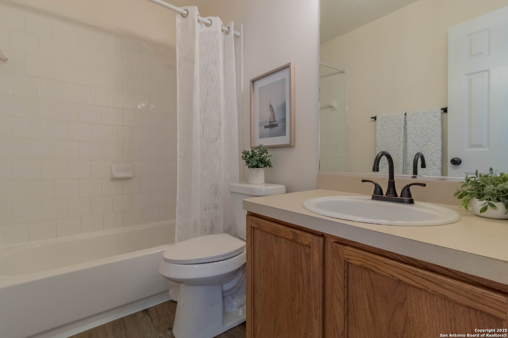 8206 ROSESPUR PARK