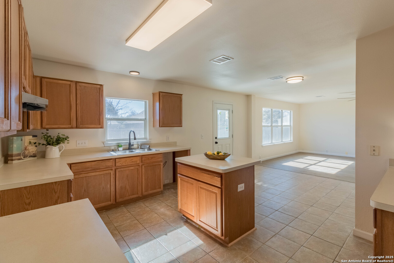 8206 ROSESPUR PARK