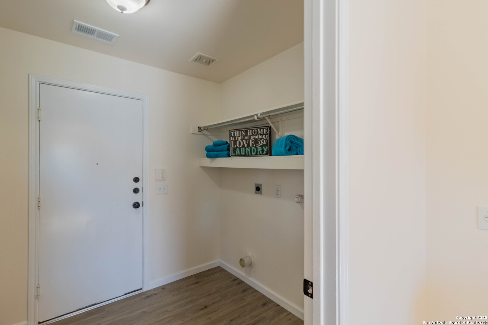 8206 ROSESPUR PARK