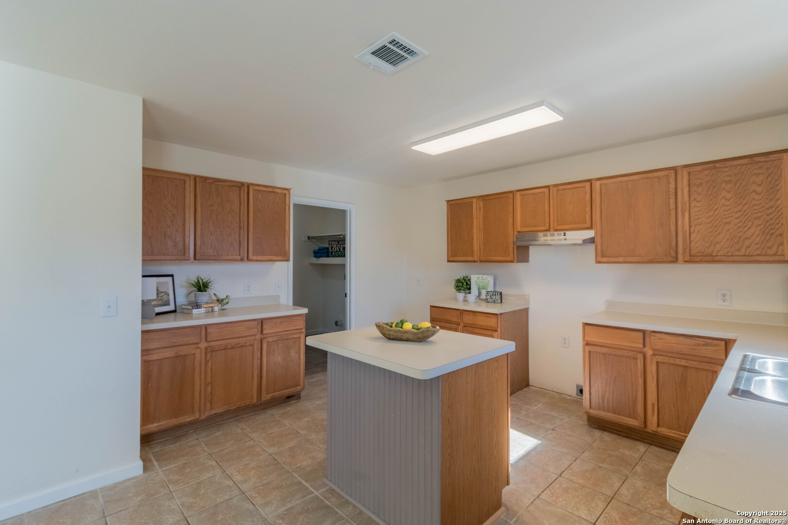 8206 ROSESPUR PARK