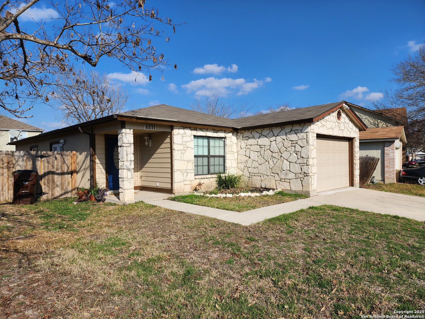 6811 Cypress mist