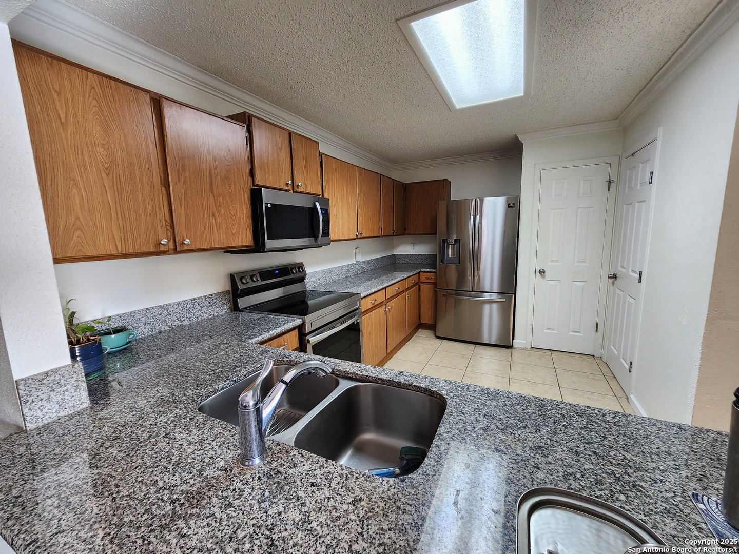 6811 Cypress mist