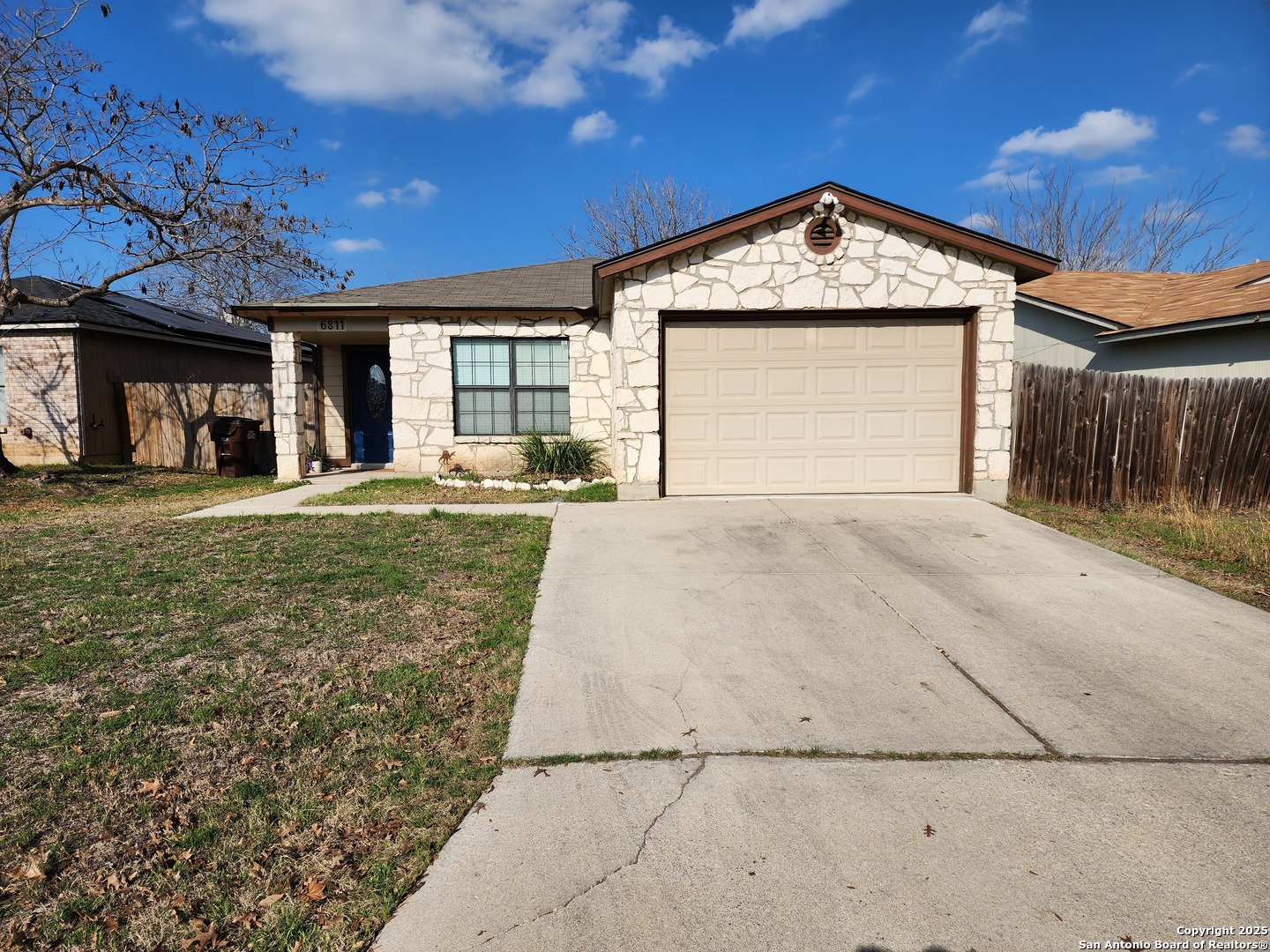 6811 Cypress mist