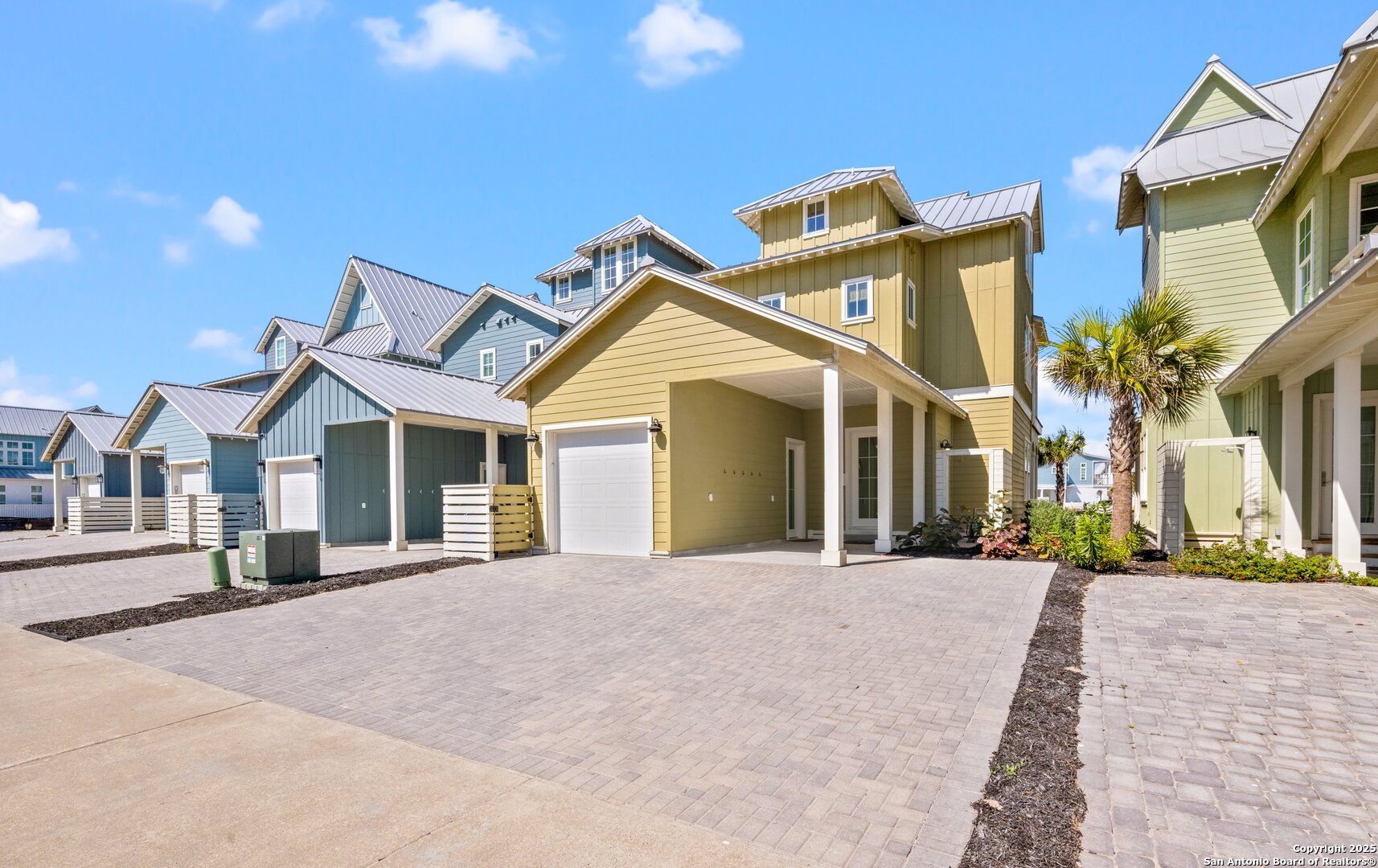 222 Sunrise Ave