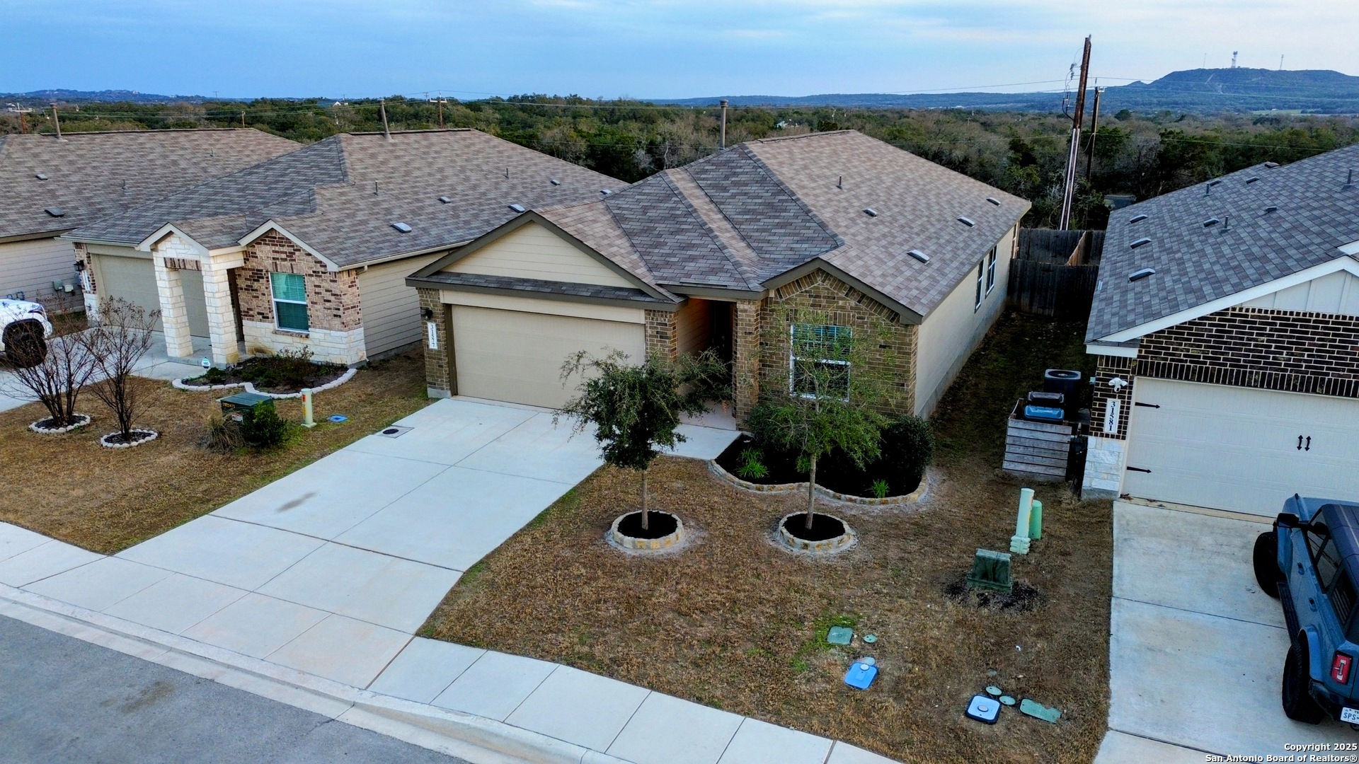31577 UNTRODDEN WAY