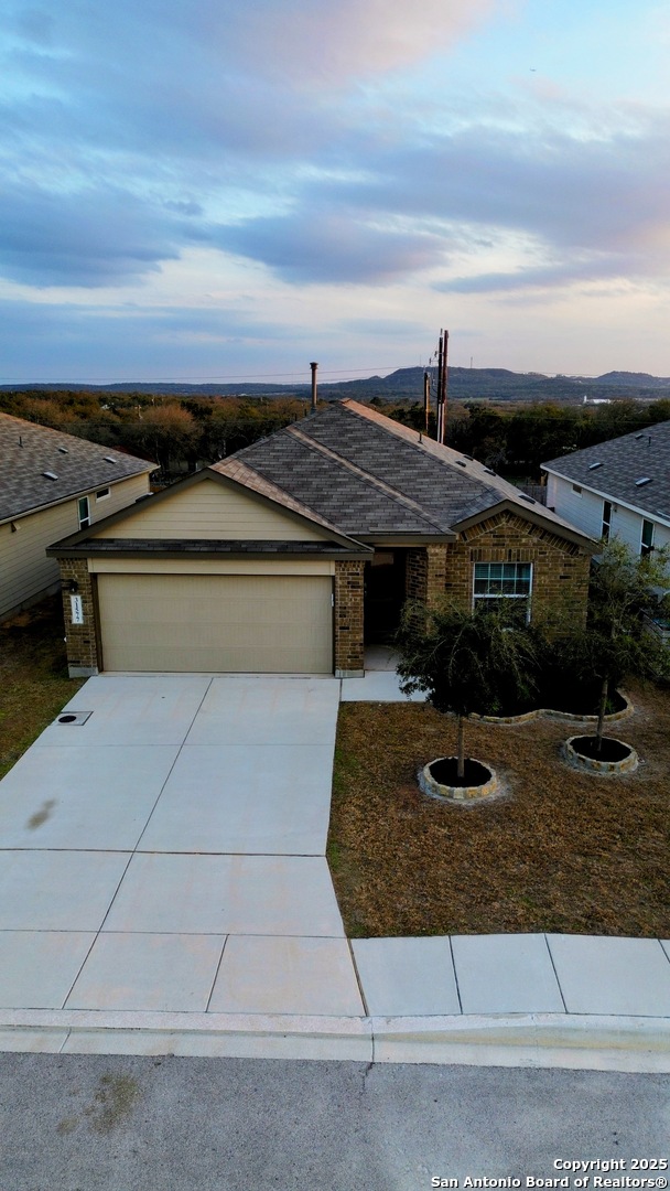 31577 UNTRODDEN WAY