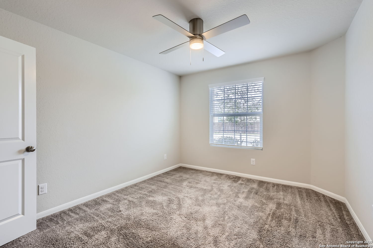 31577 UNTRODDEN WAY
