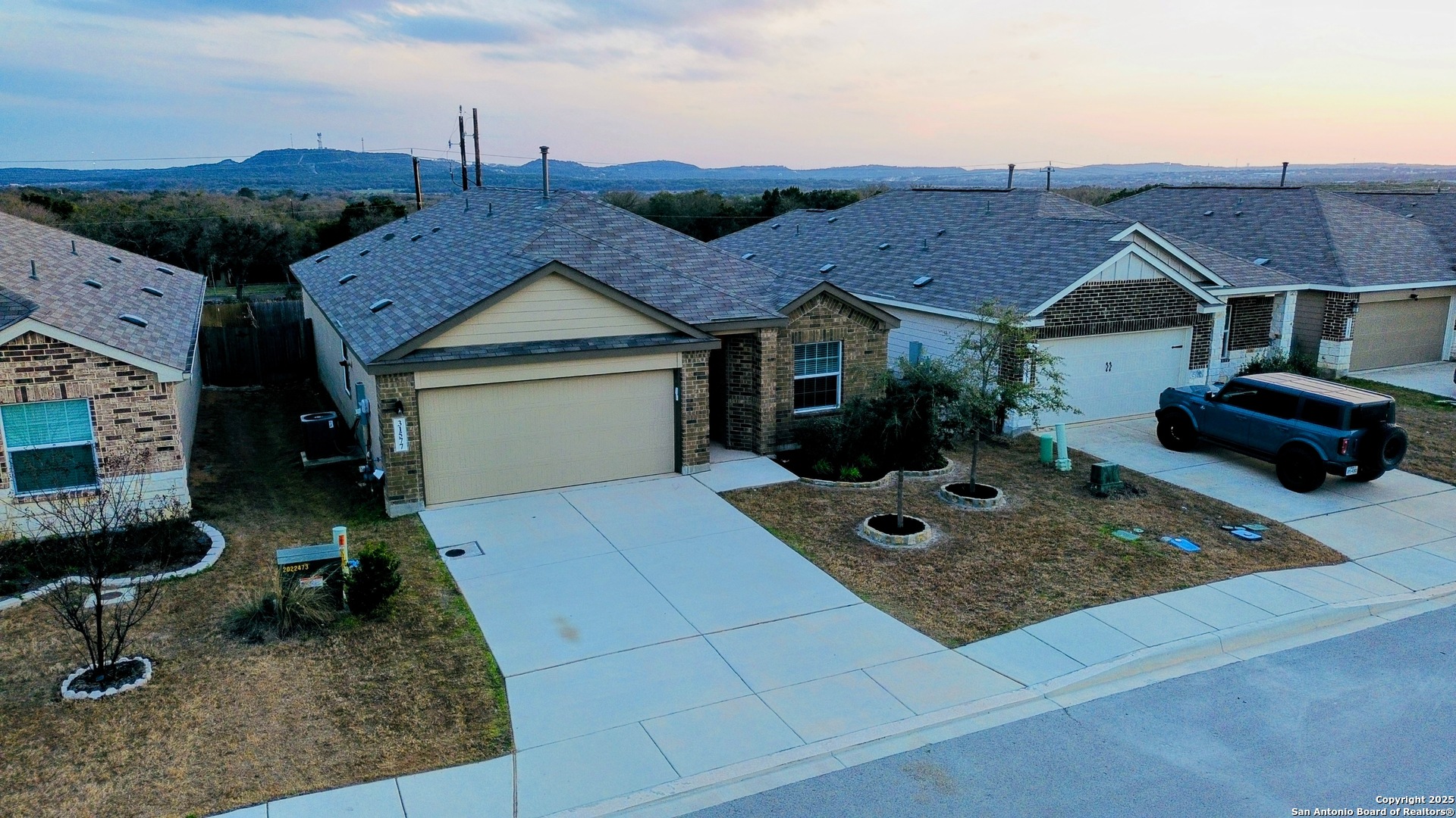 31577 UNTRODDEN WAY