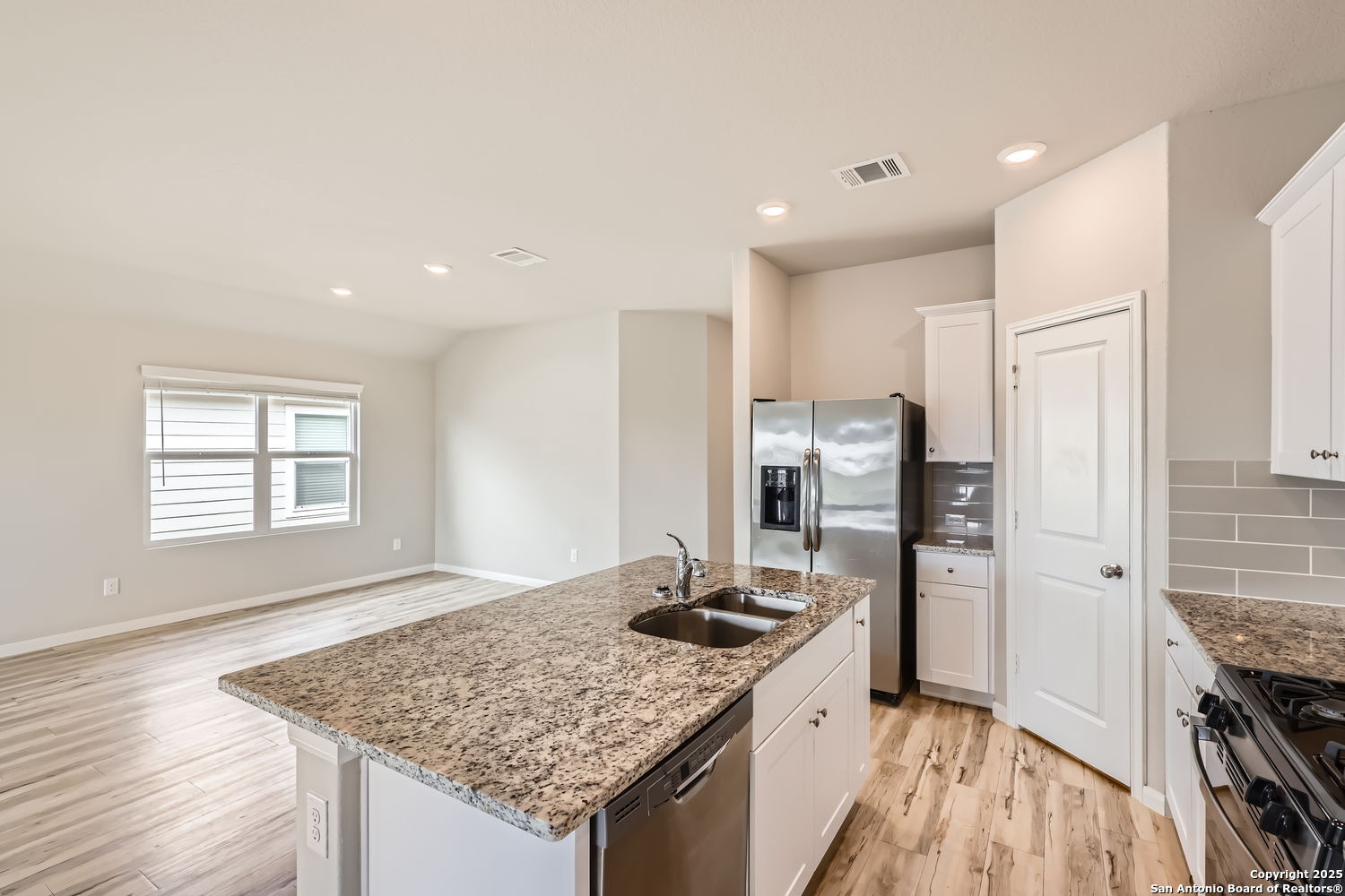31577 UNTRODDEN WAY