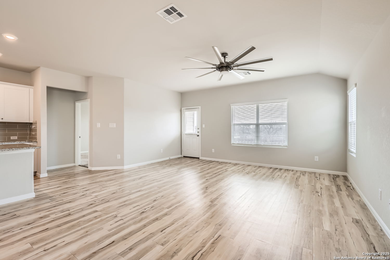 31577 UNTRODDEN WAY