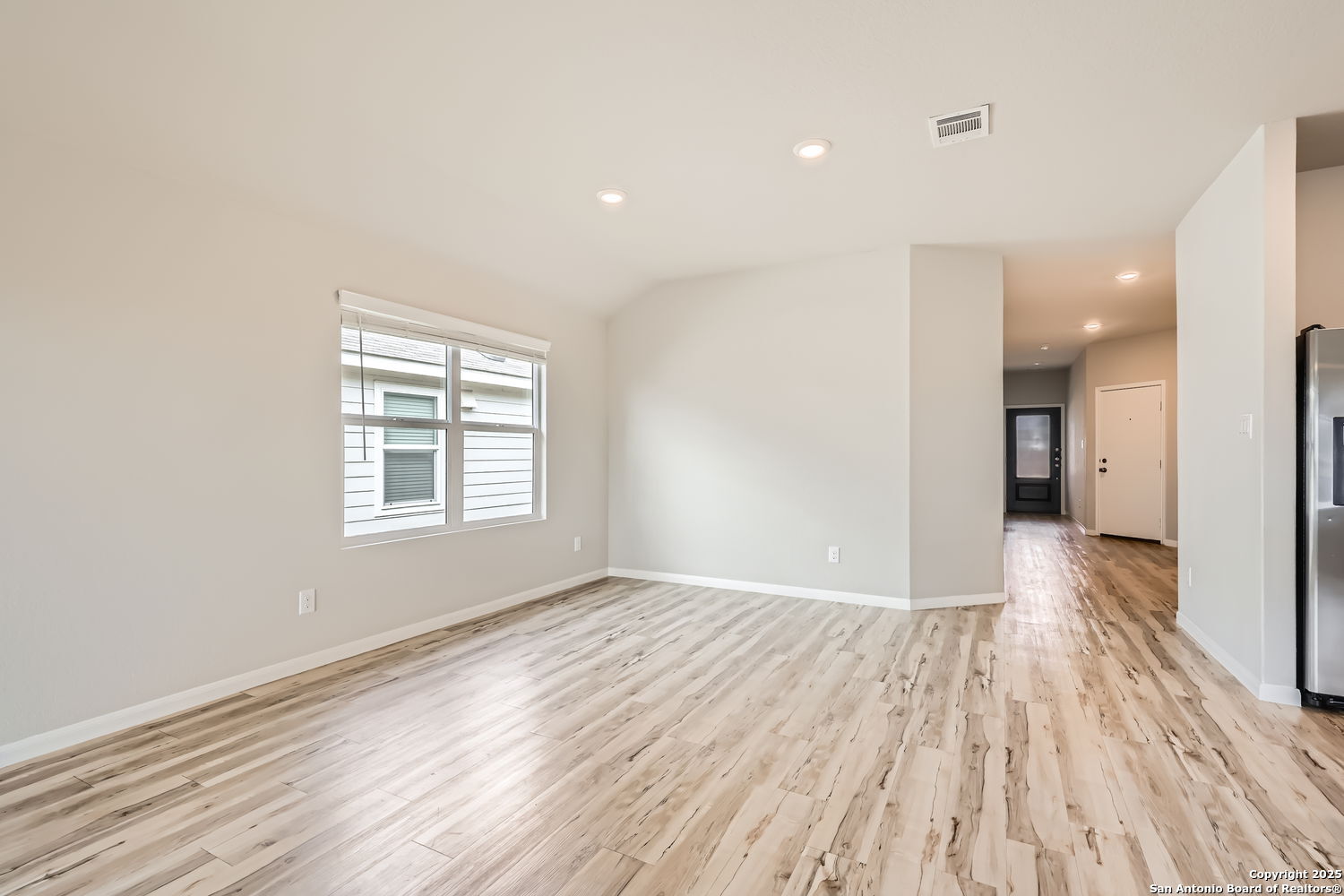 31577 UNTRODDEN WAY