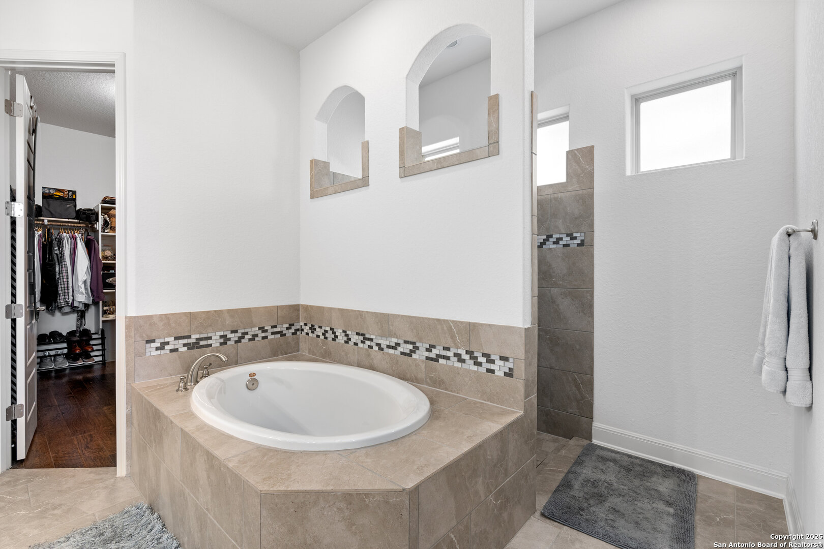 4102 MONTEVERDE RUN