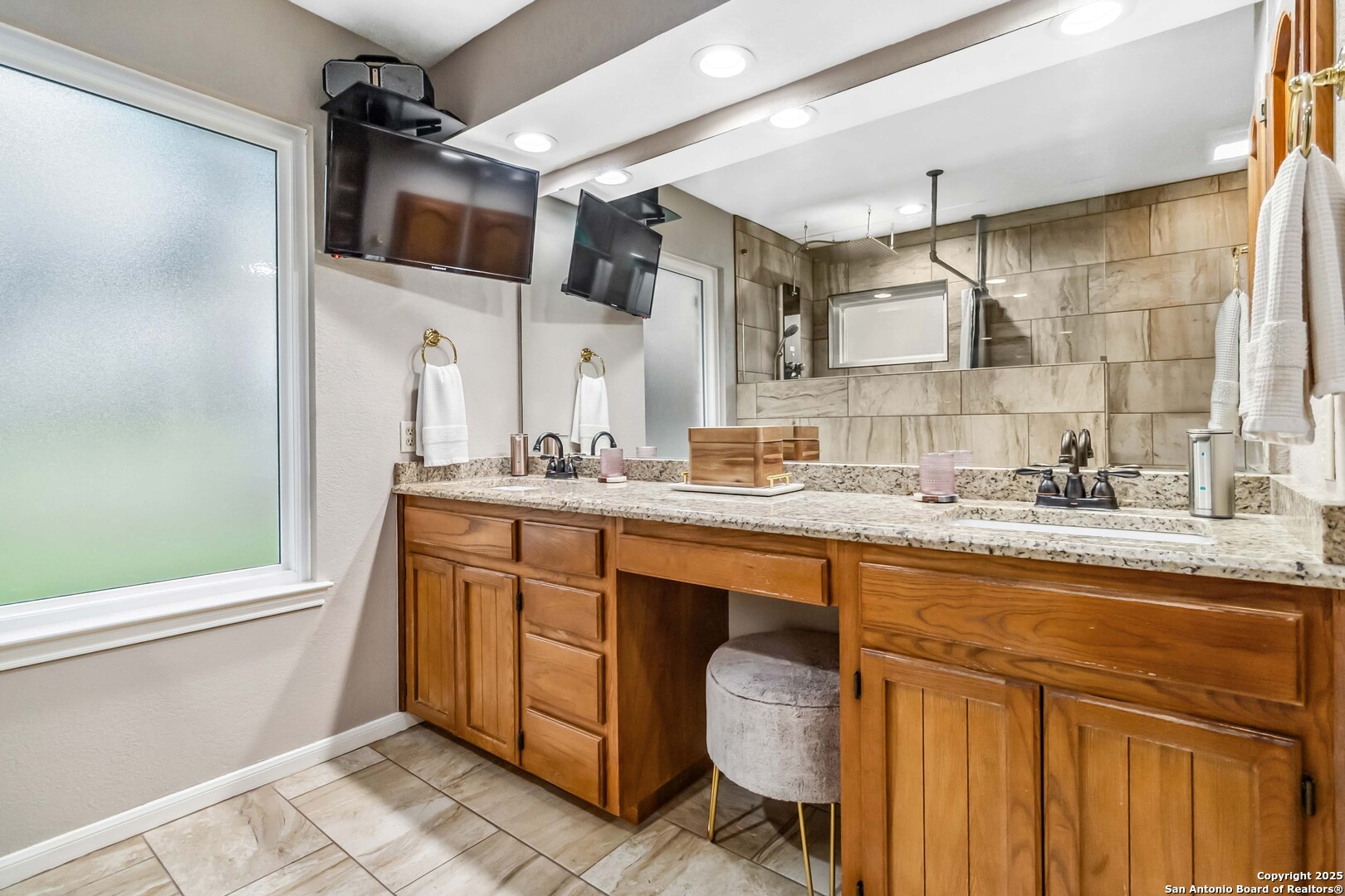 21410 FOREST WATERS CIR