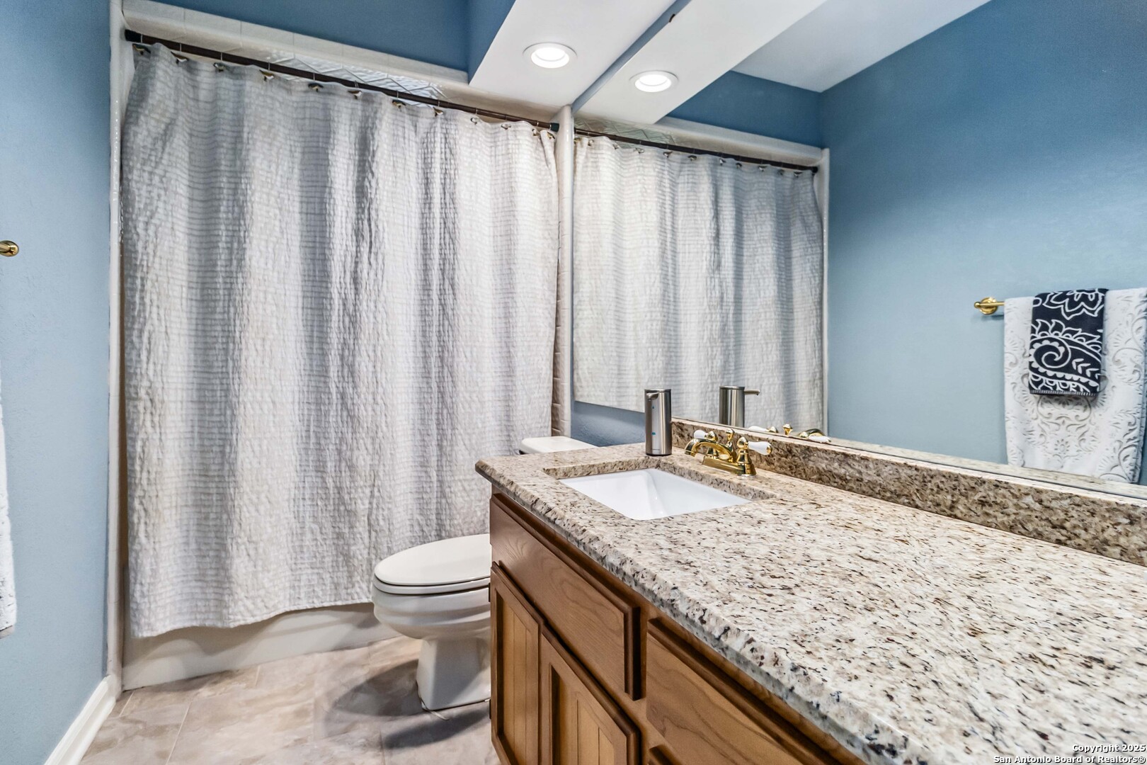 21410 FOREST WATERS CIR