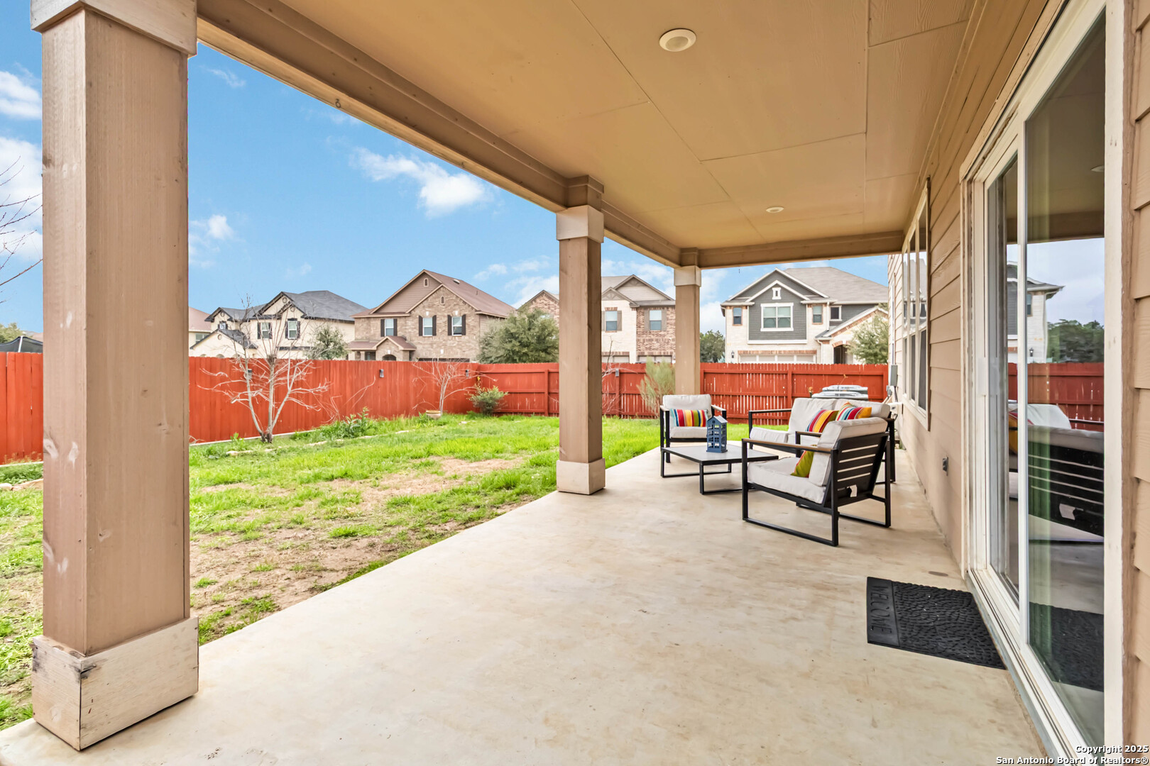 4719 Montrose Wood