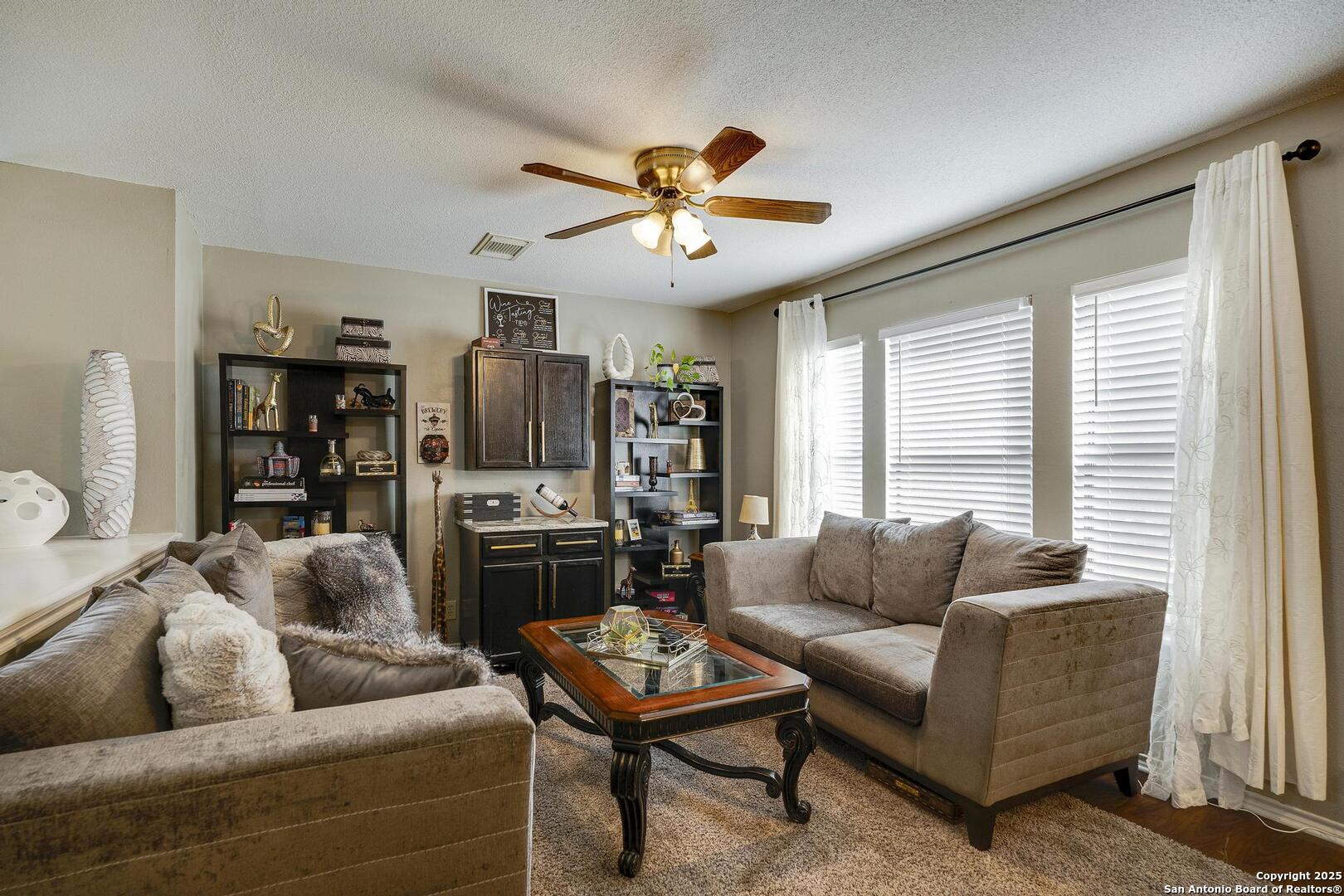 11635 Gulf Station