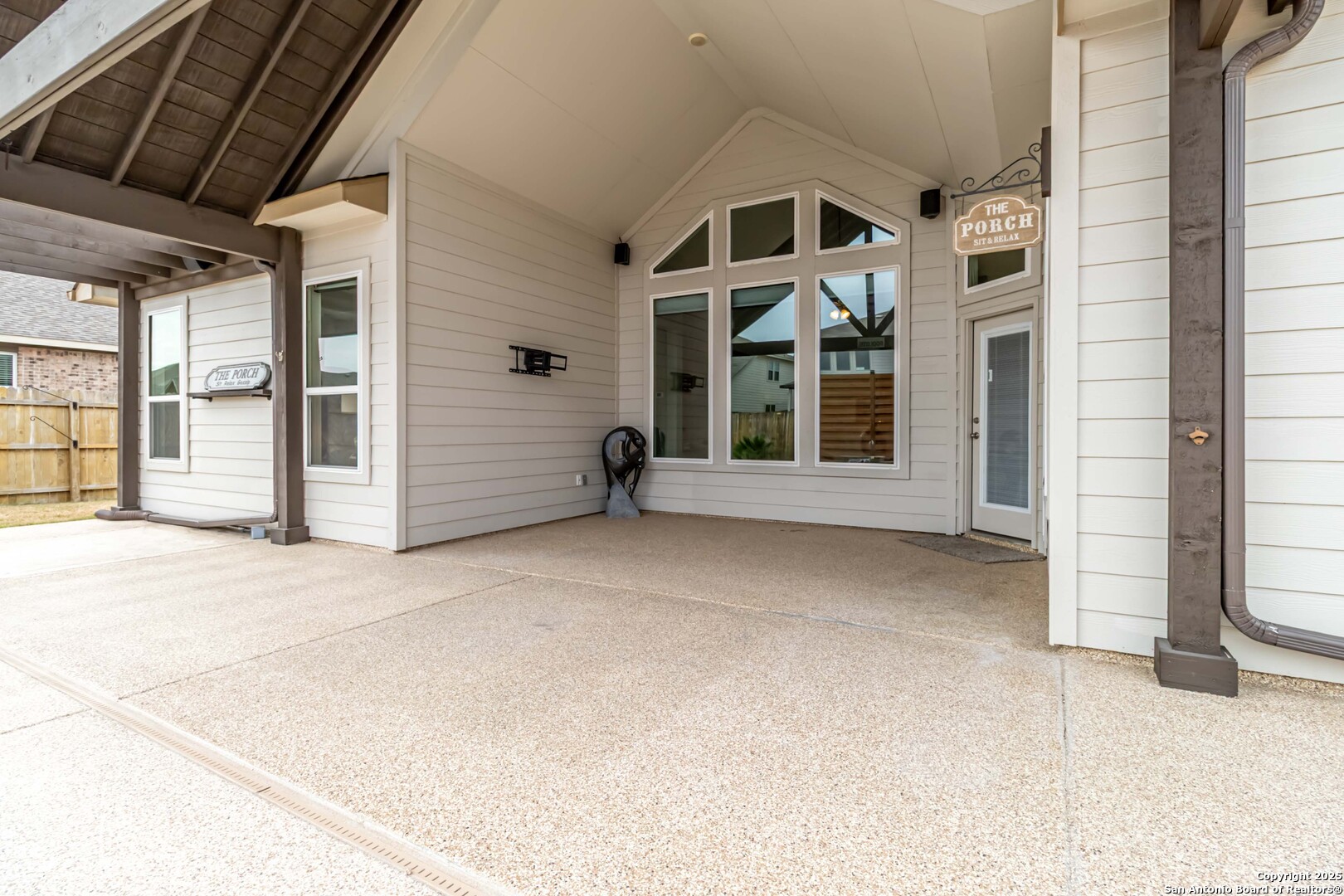 1025 Lone Cypress