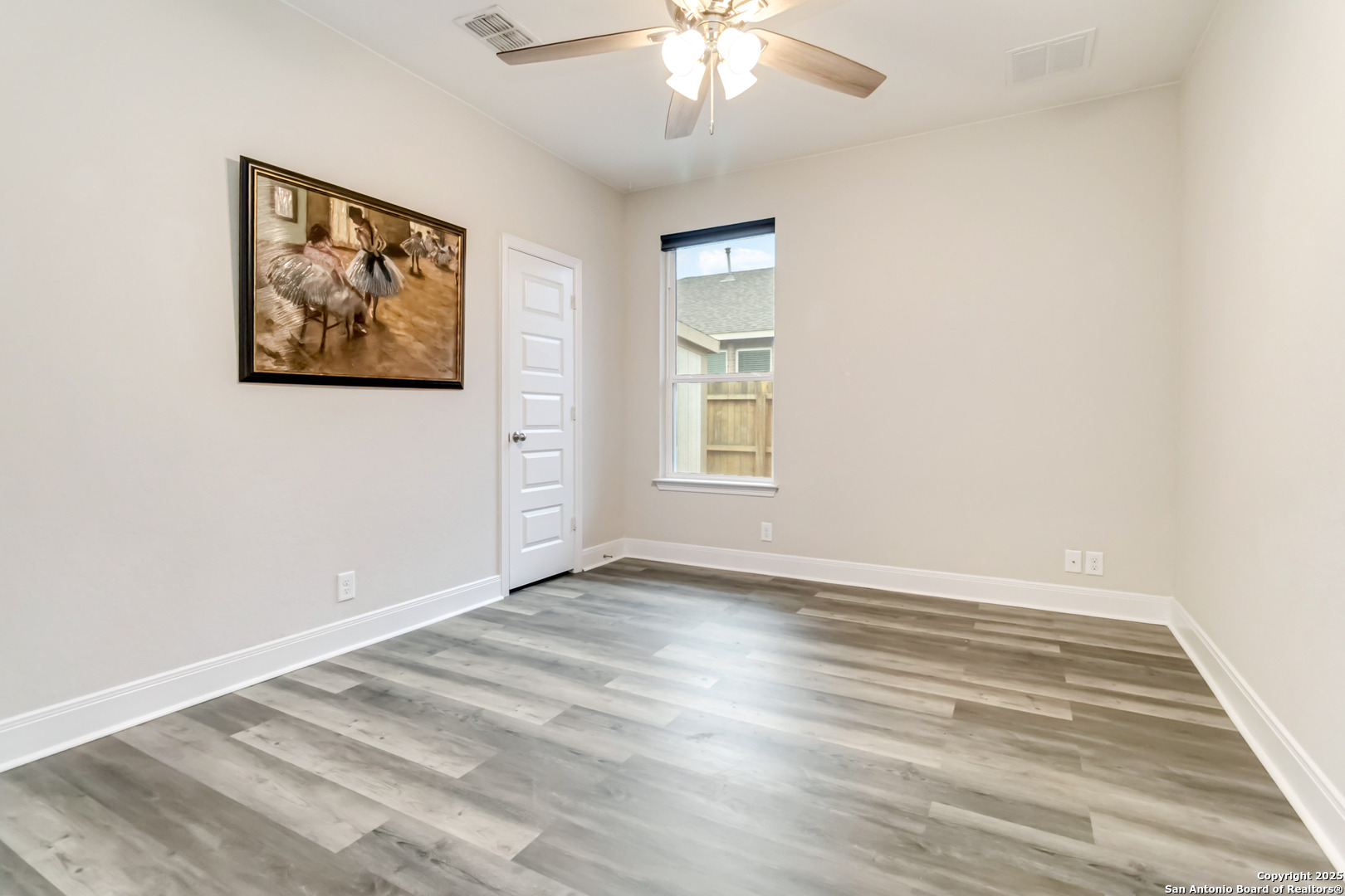 1025 Lone Cypress