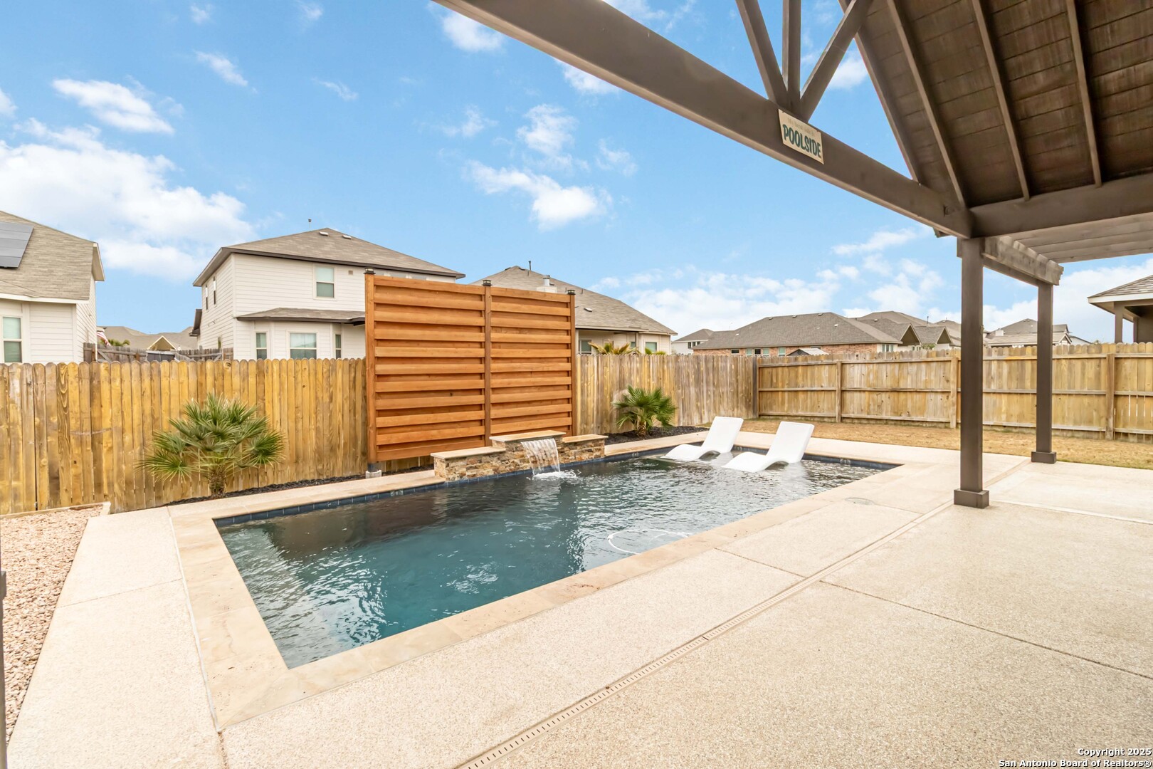 1025 Lone Cypress