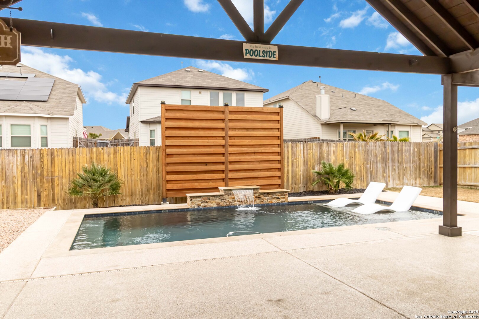 1025 Lone Cypress