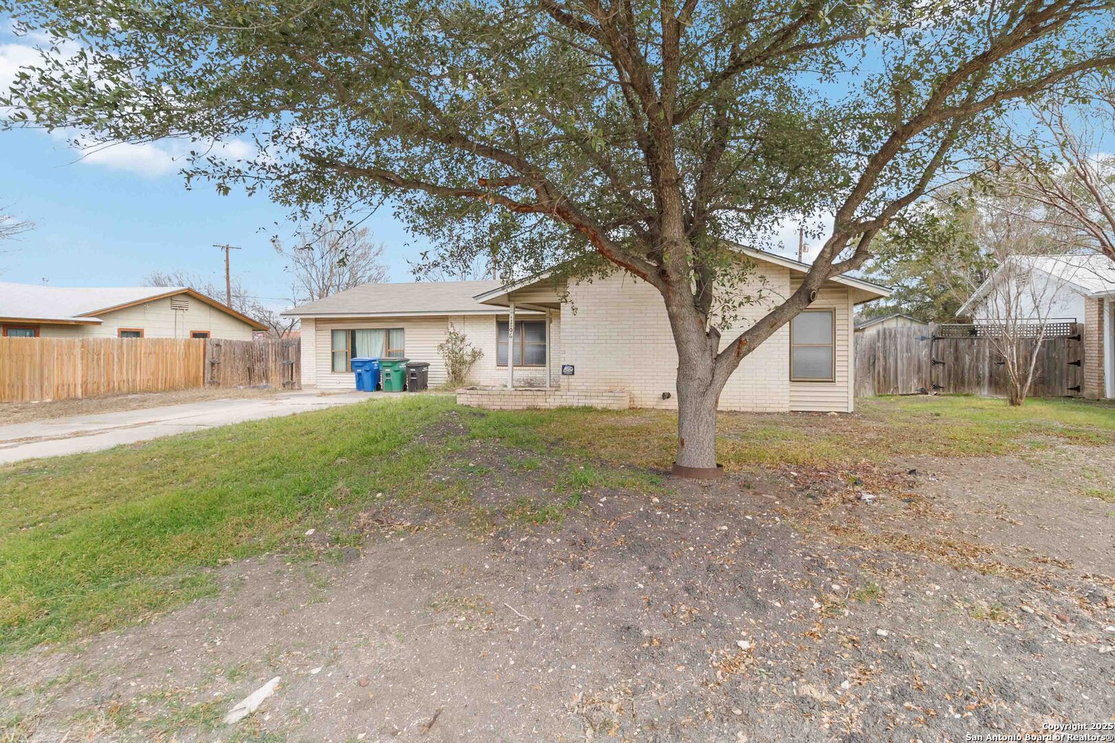 1806 Westmar