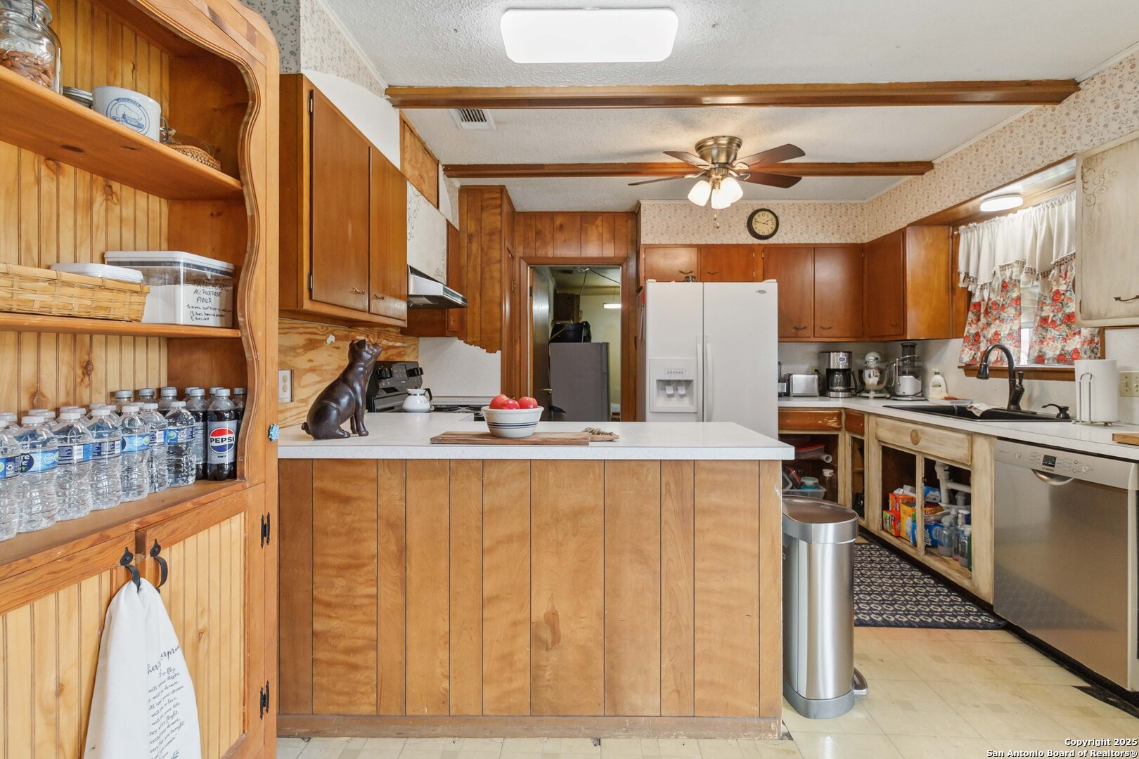 1806 Westmar