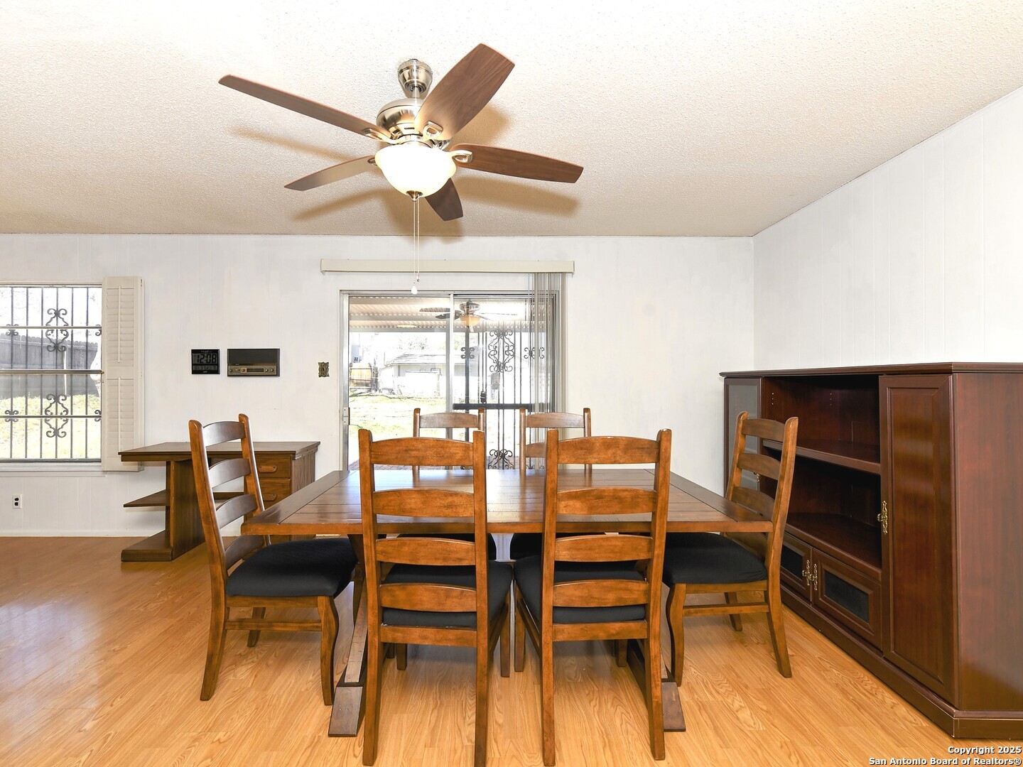 7545 Leafy Hollow