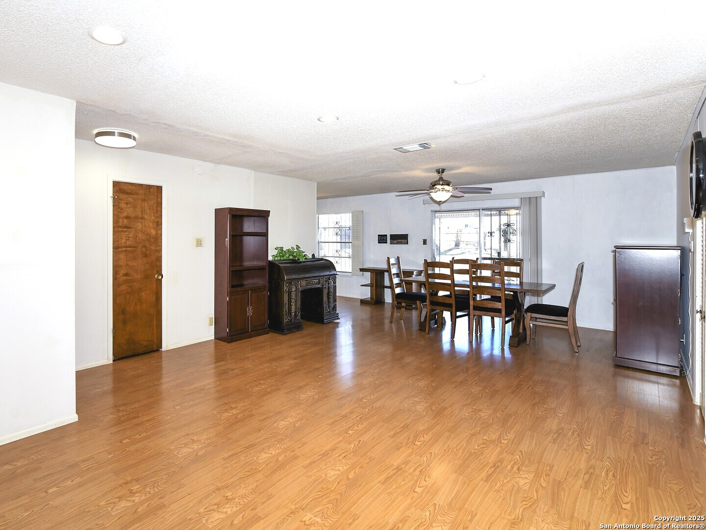 7545 Leafy Hollow