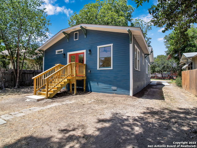 508 E Mulberry