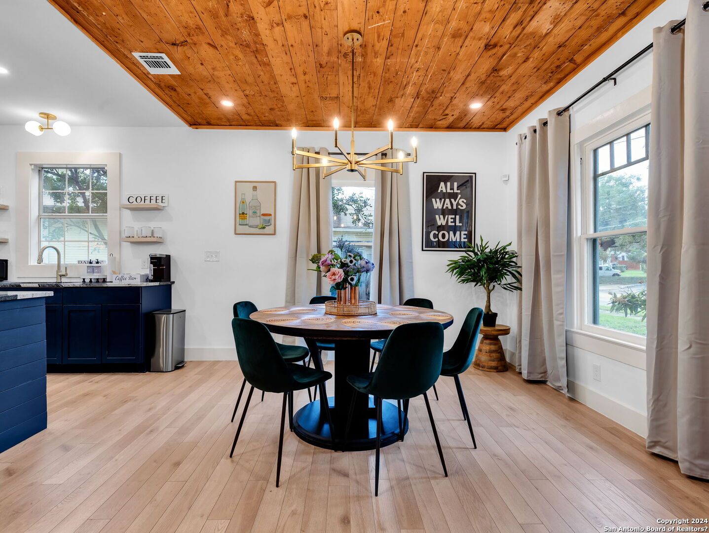 508 E Mulberry