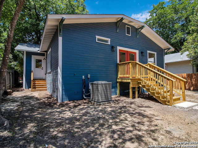 508 E Mulberry