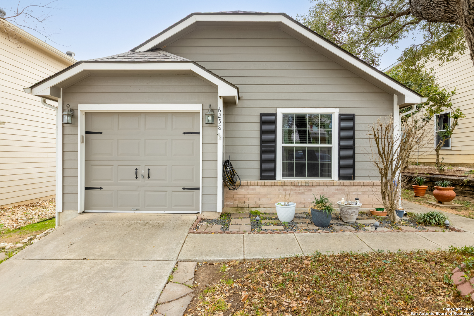 6258 Cypress Cir