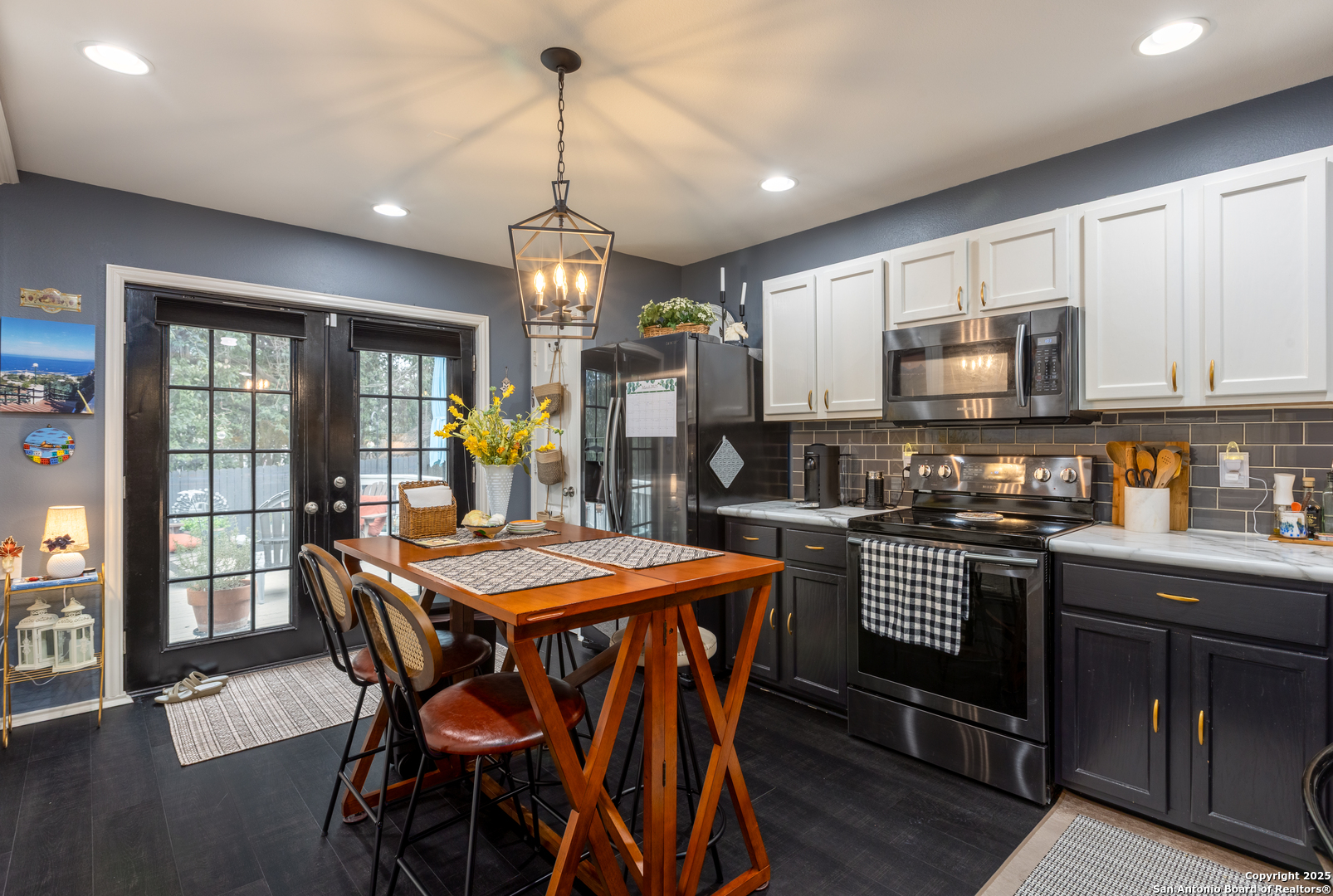 6258 Cypress Cir