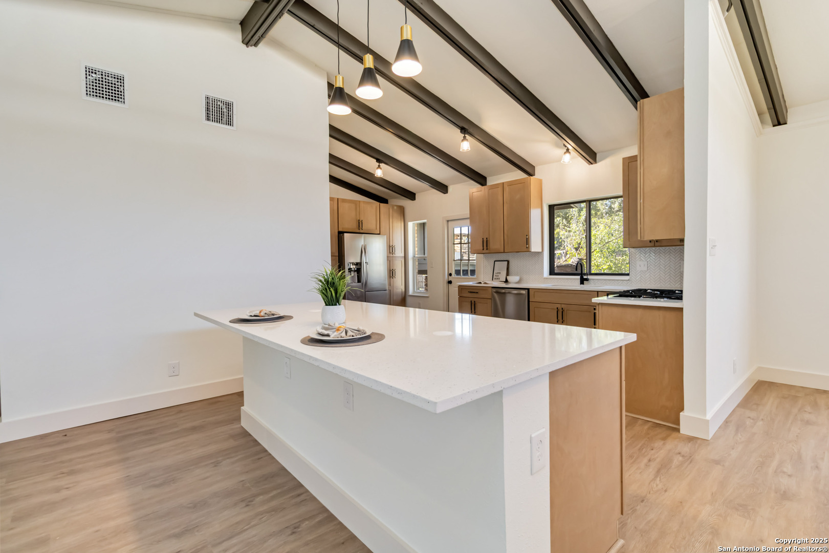 103 Northcrest