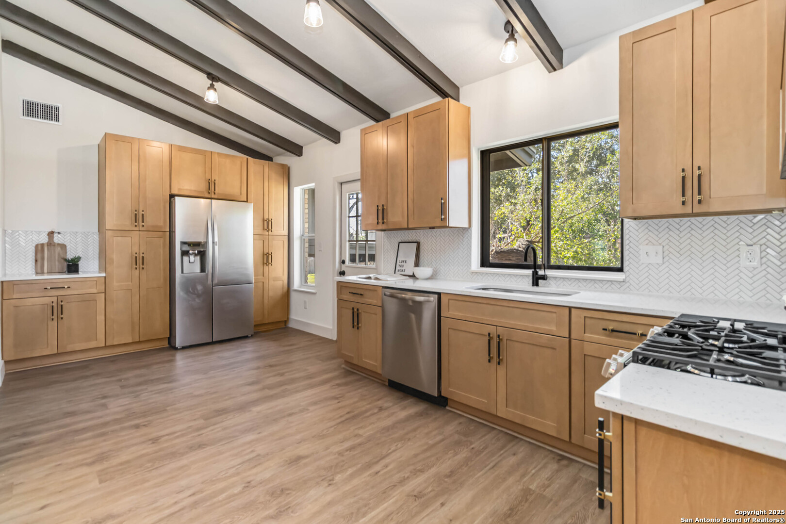 103 Northcrest