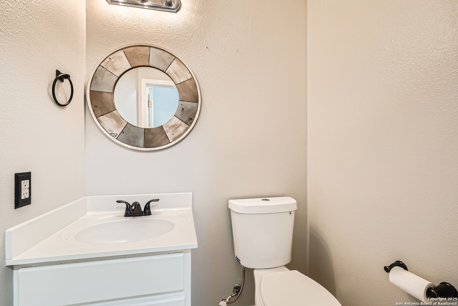 14339 Markham Glen