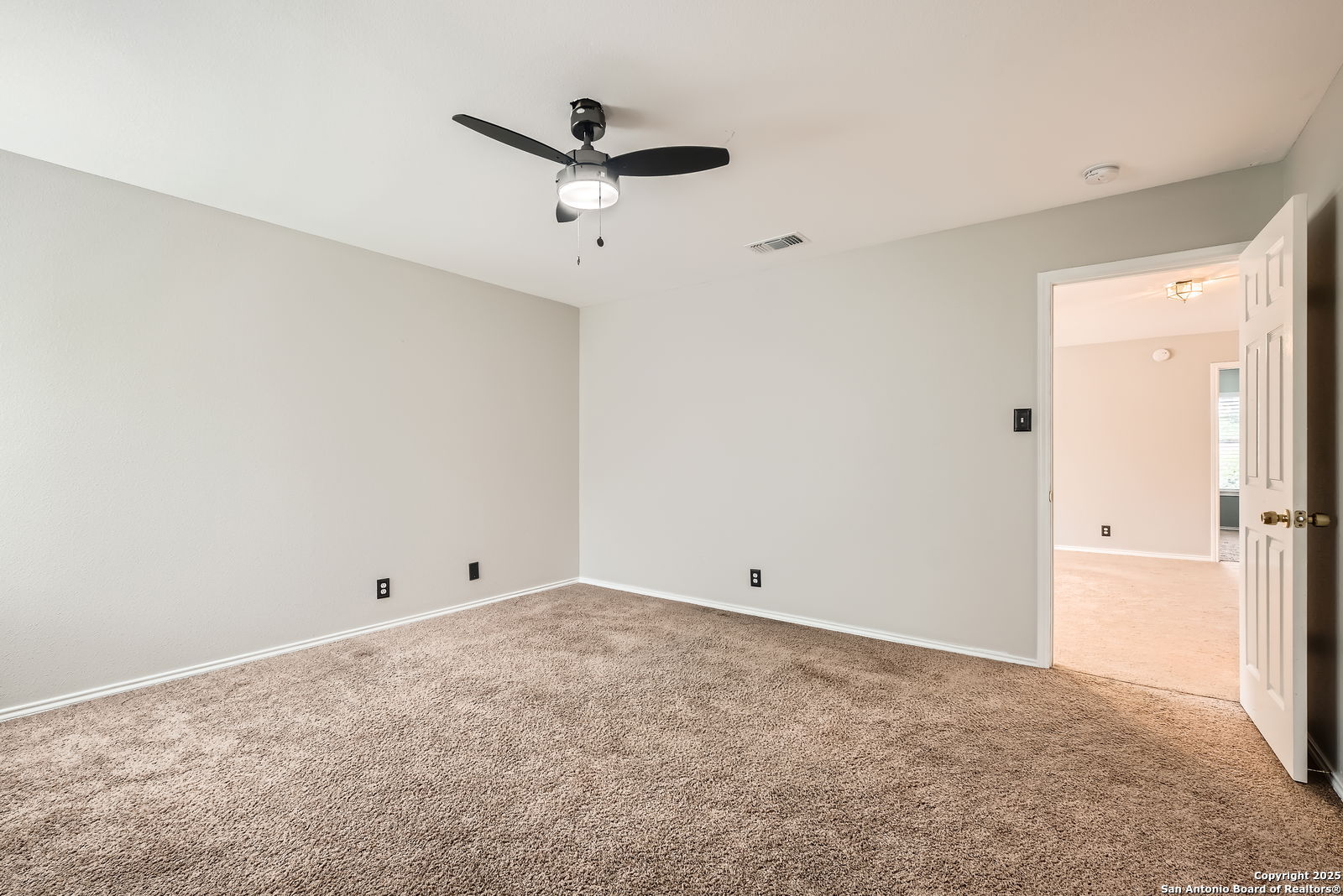 14339 Markham Glen
