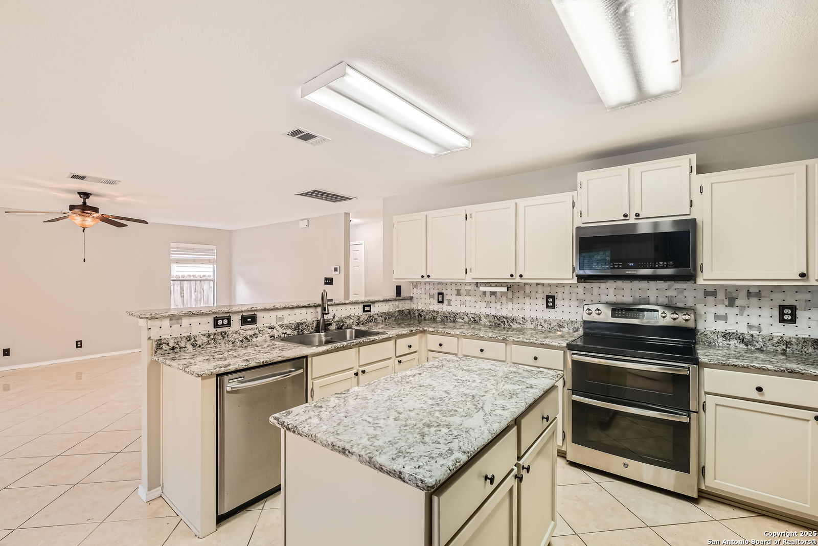 14339 Markham Glen