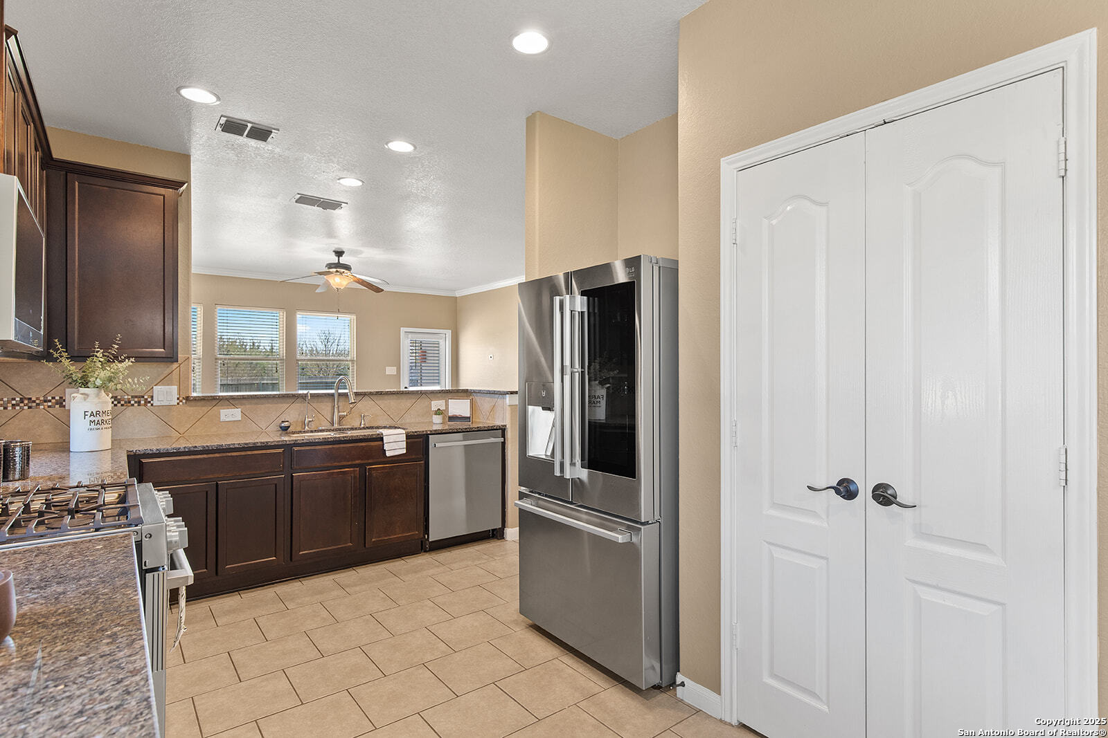 8478 Buckhorn Parke